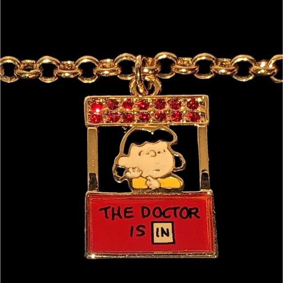 THE DANBURY MINT PEANUTS
CHARMS BRACELET GOLD WITH RHINESTONE RARE/ COLLECTIBLE - Picture 12 of 16